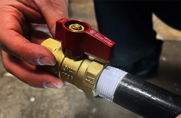 Teflon Tape on hydraulic fittings